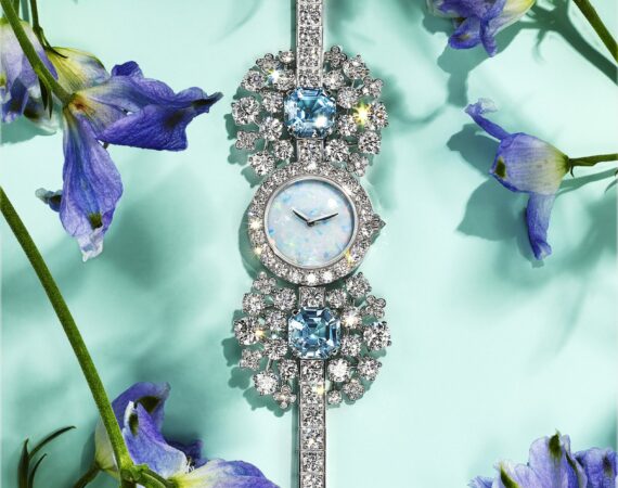 TIFFANY Blue Book BOTANICA Summer Images 7100893 1590x2048 1