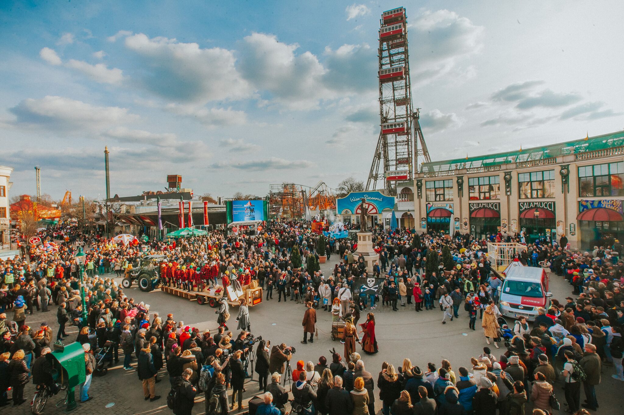 Faschingsumzug c Philipp Lipiarski