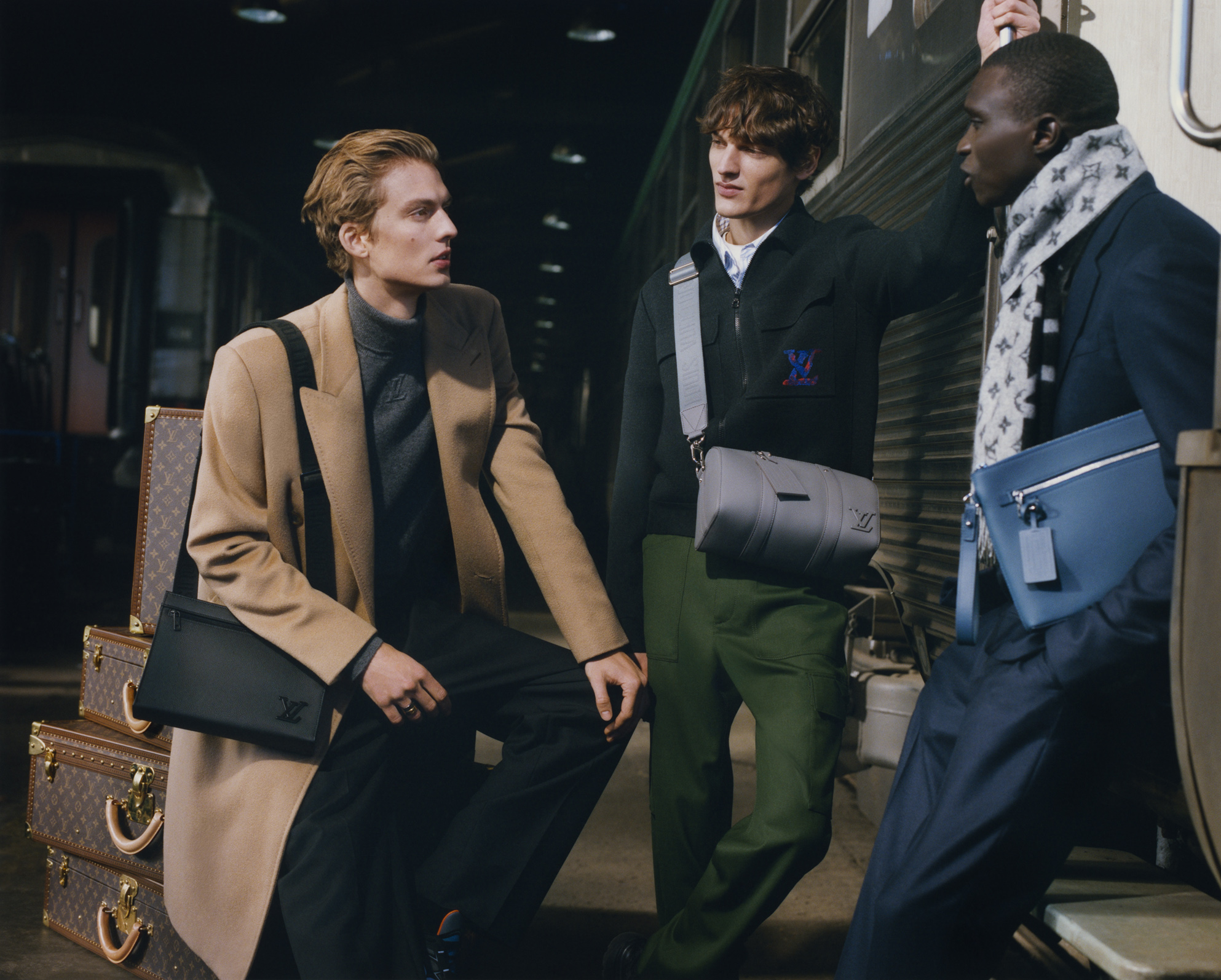 LV AEROGRAM BY VIRGIL ABLOH 2