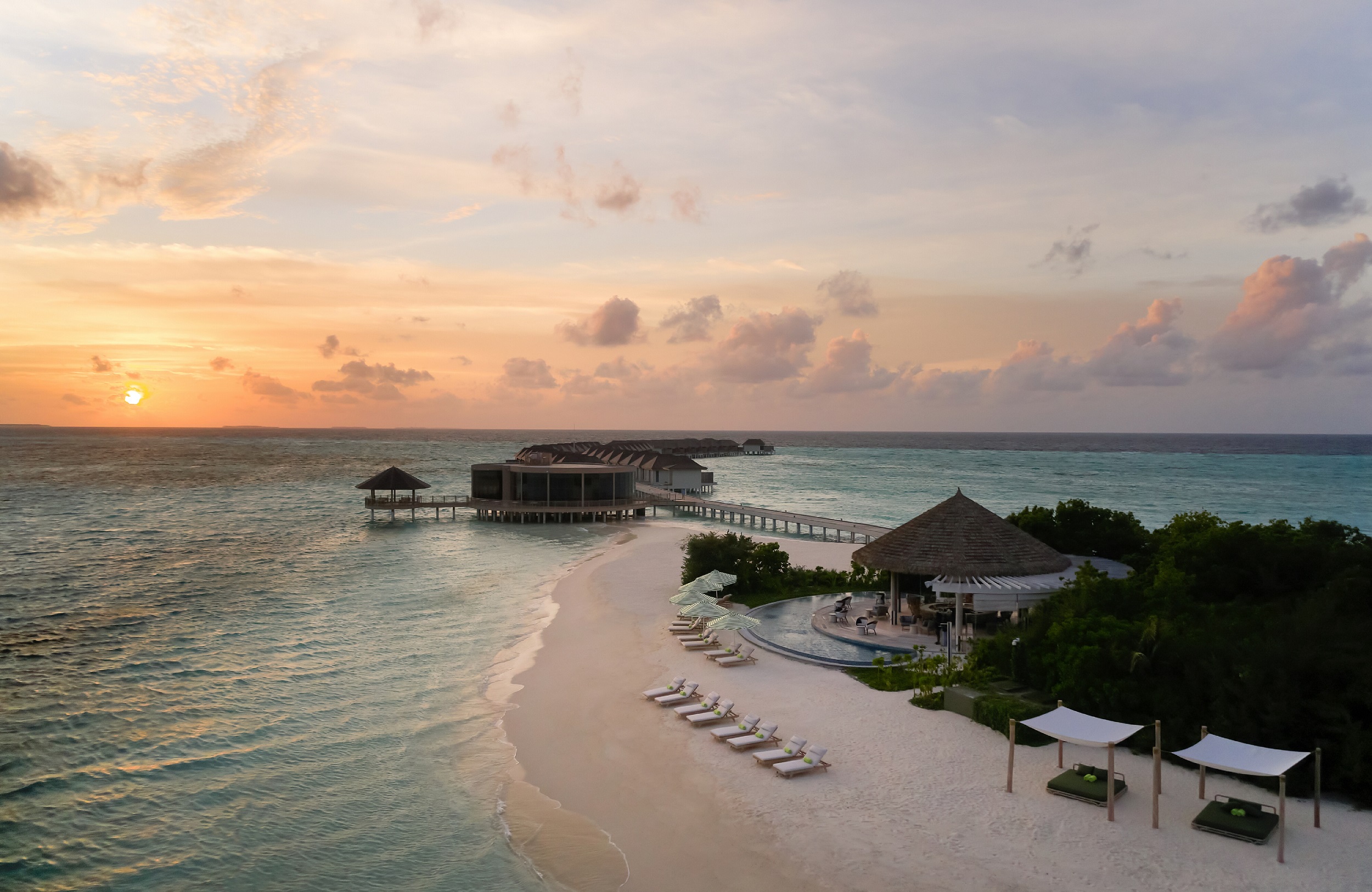 Le Meridien Maldives Strand c Le Meridien Maldives Resort Spa
