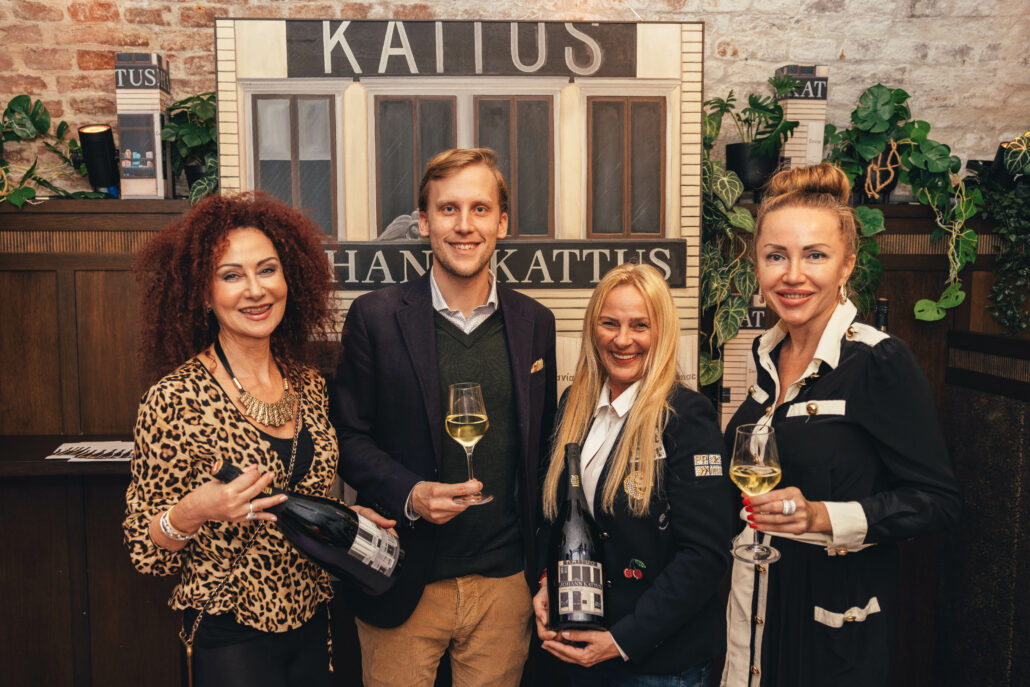 16 Lugner Kattus Strnad Mucha