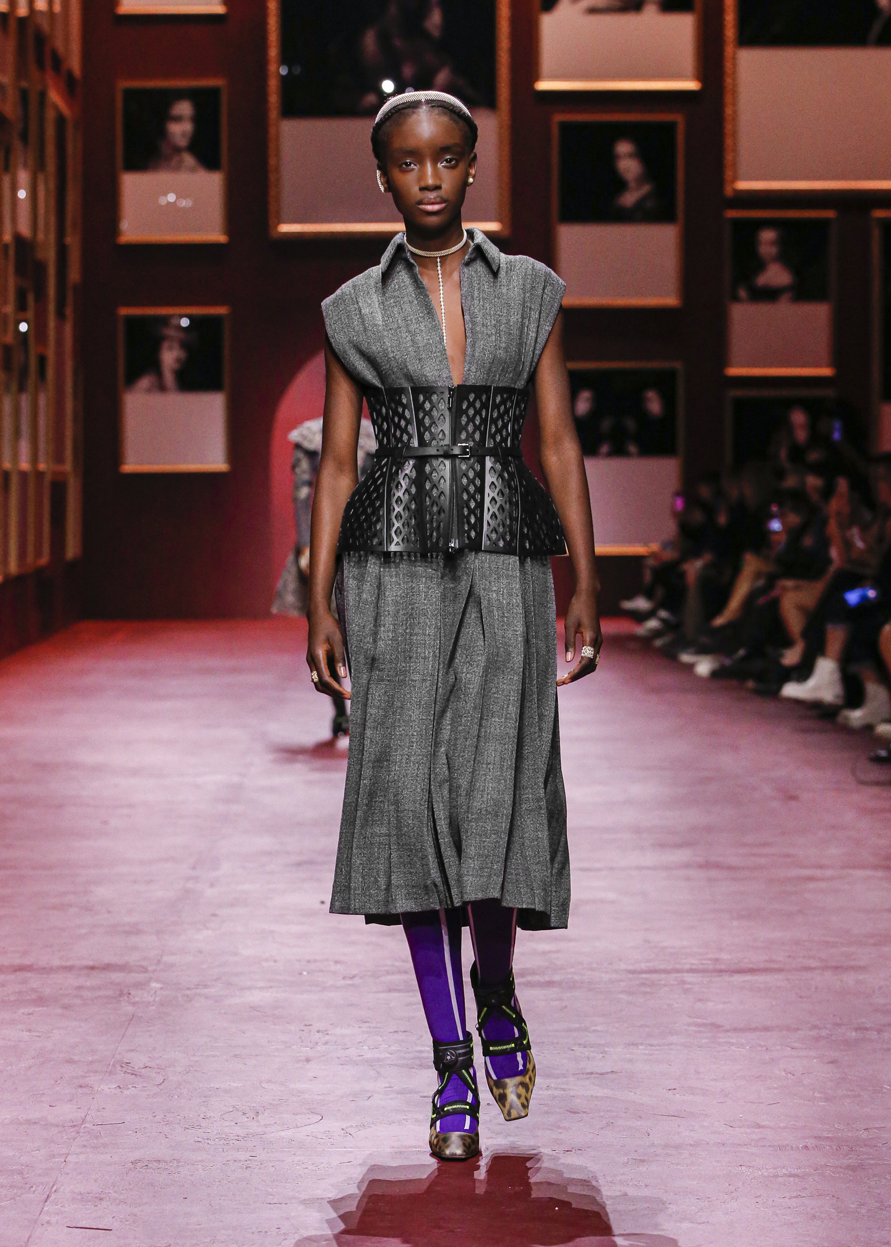 22 Dior Femme FALL WINTER 2022 23 Look 22