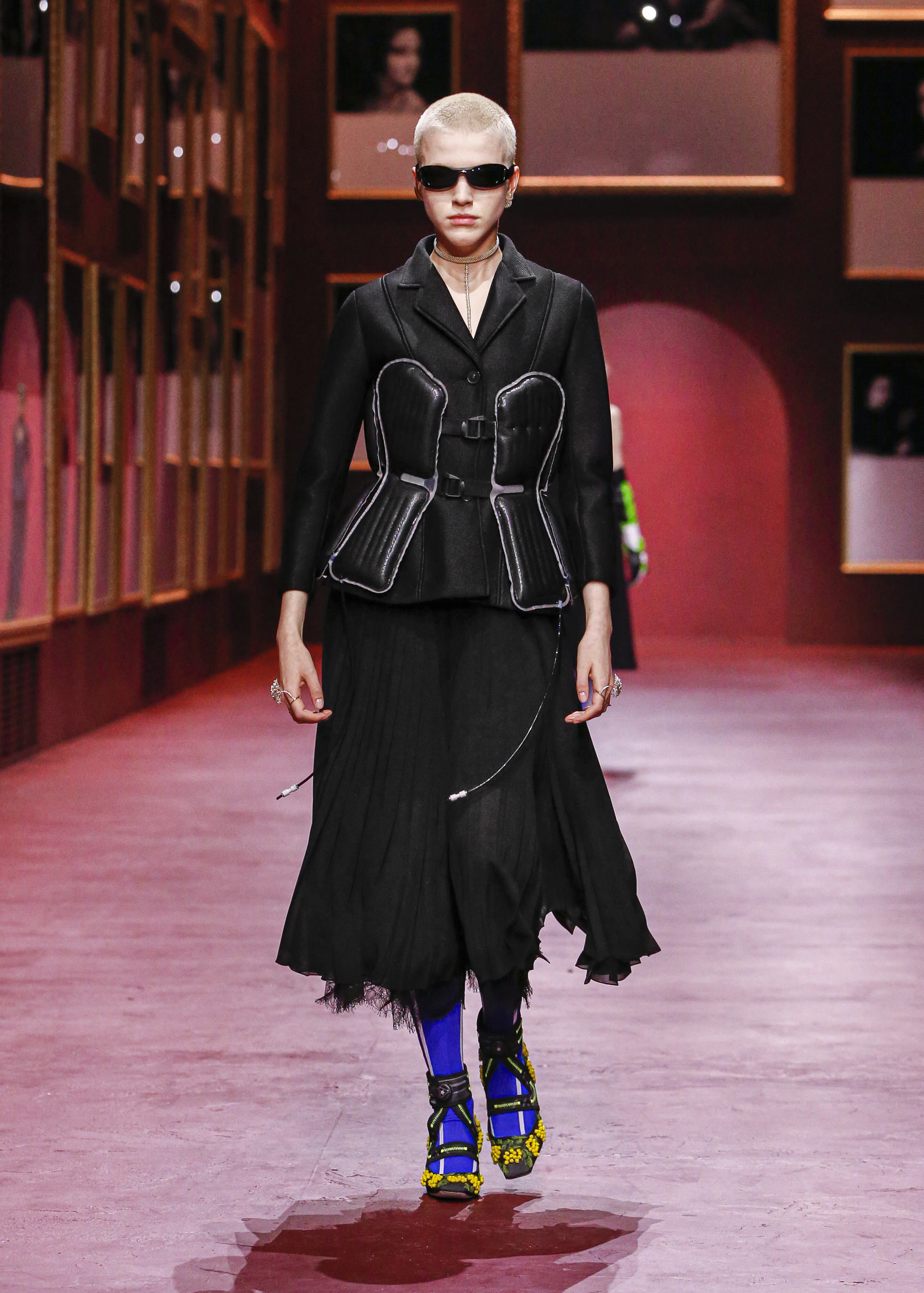 2 Dior Femme FALL WINTER 2022 23 Look 2