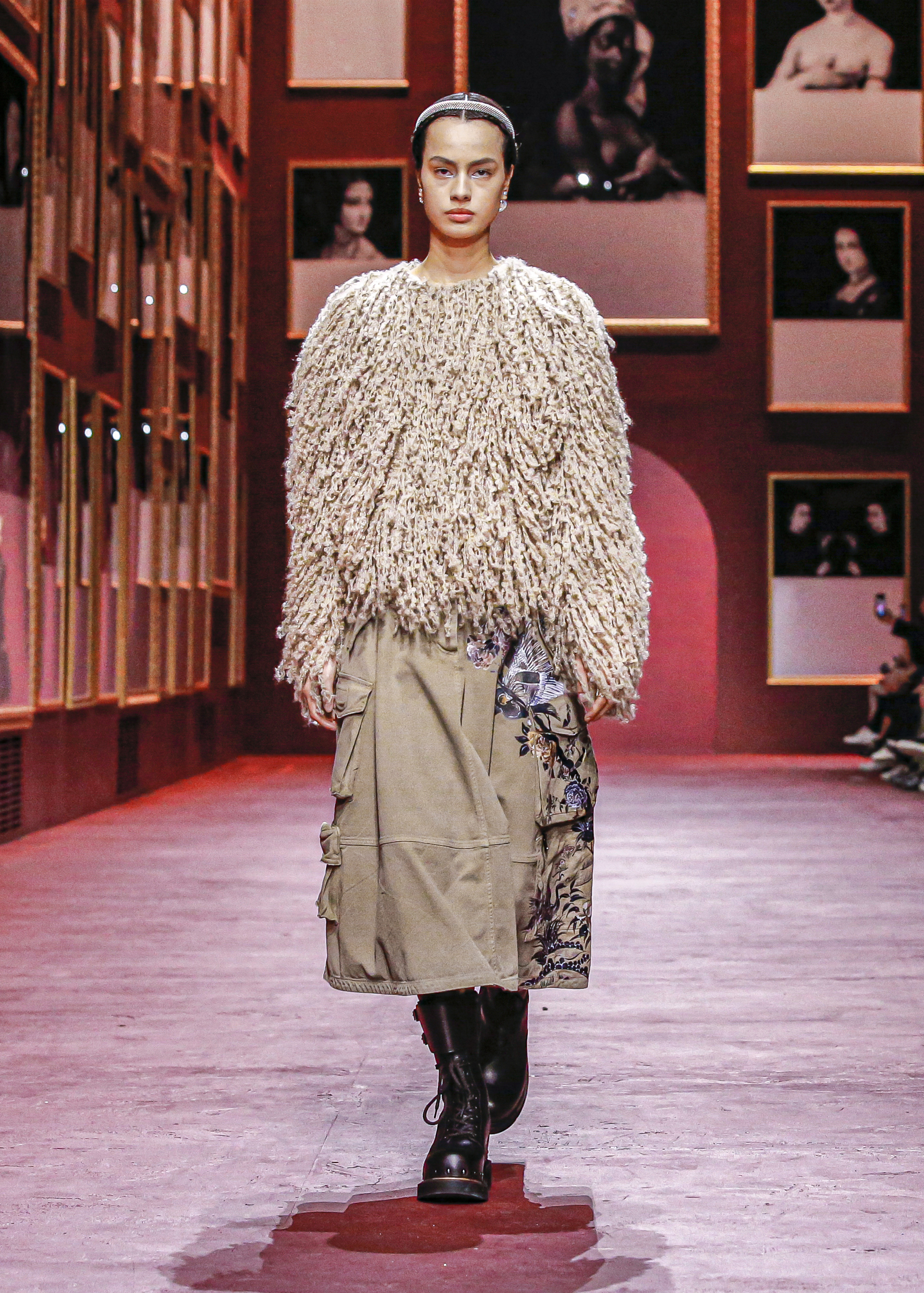 30 Dior Femme FALL WINTER 2022 23 Look 30