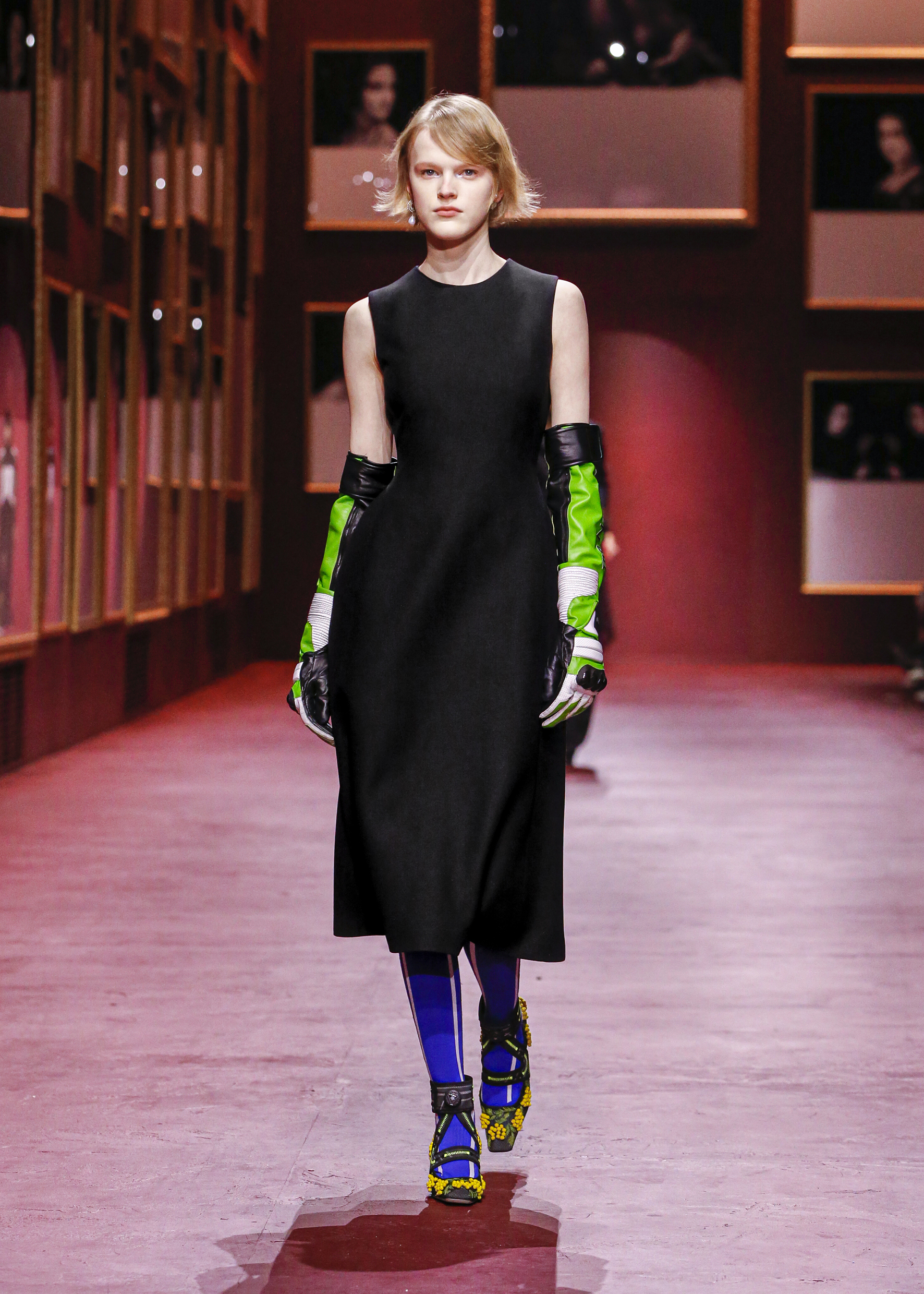 3 Dior Femme FALL WINTER 2022 23 Look 3