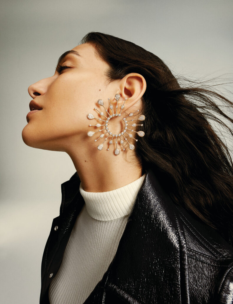 BOUCHERON Fall Winter 22 Serpent Boheme Solarite 36 XS motifs hoop earrings diamonds and yellow gold NO CROP CMJN