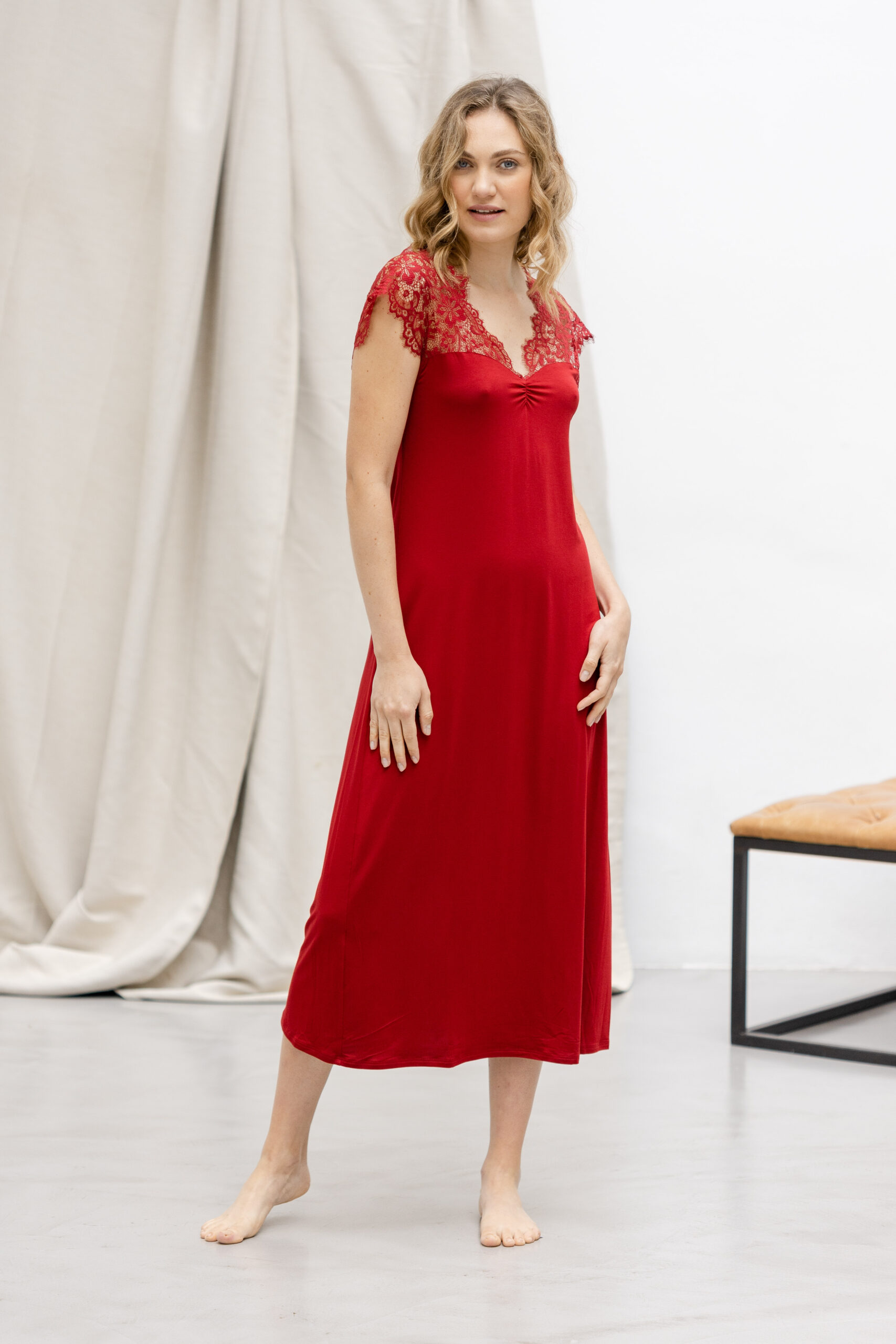 ITTNER COEMI Nachthemd rot c Elisabeth Lechner scaled