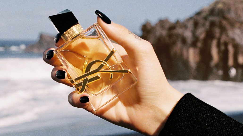 ysl libre le parfum dua lipa 23