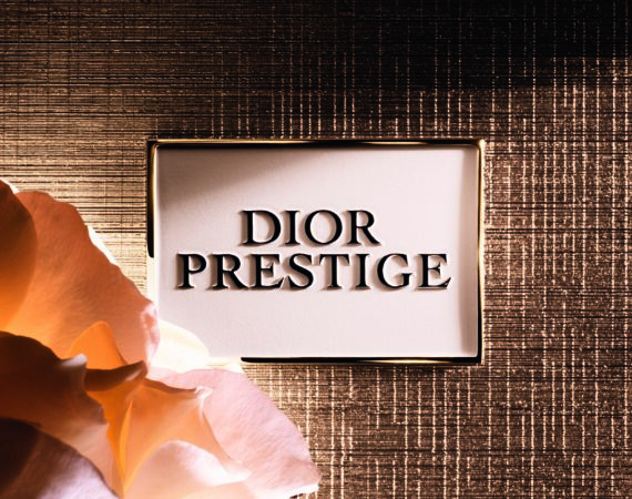 A23 S545 PRESTIGE LA CURE P07D BOITE ROSE CMJN CROP L4 F39