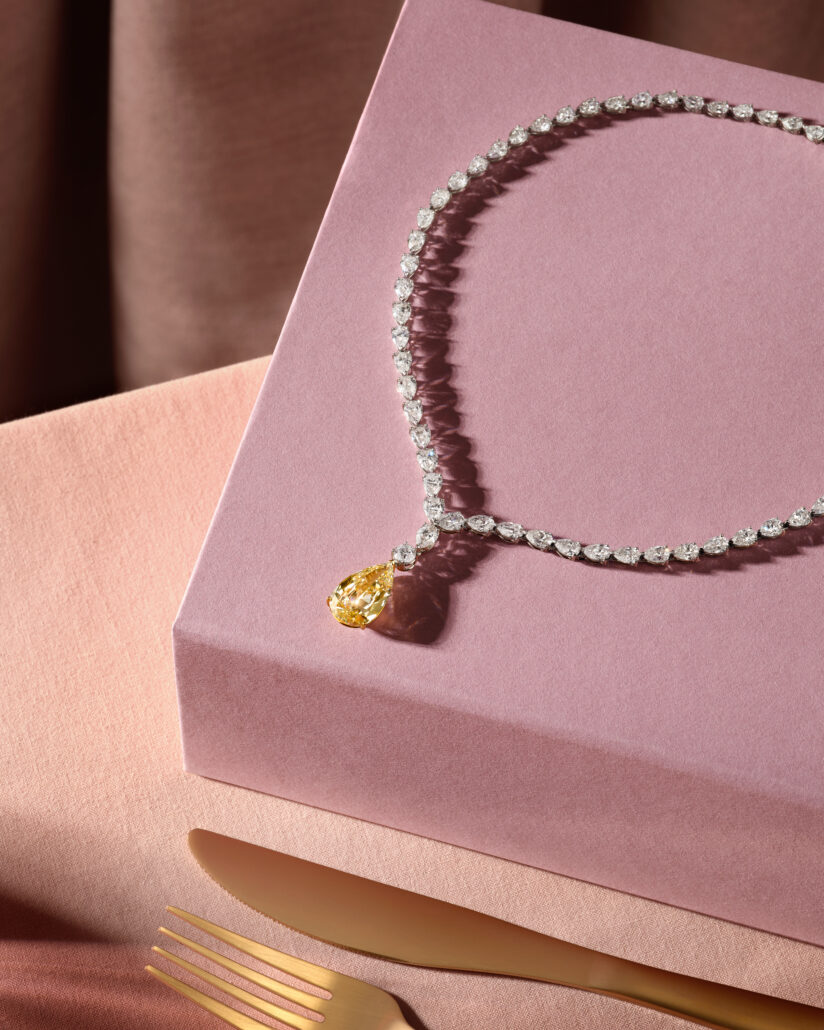 BUCHERER xmas 2022 PINK necklace box V6