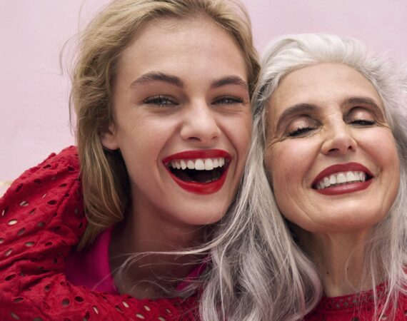 IsaDora Nordic Holiday22 Models Luna Milva scaled e1668600565199