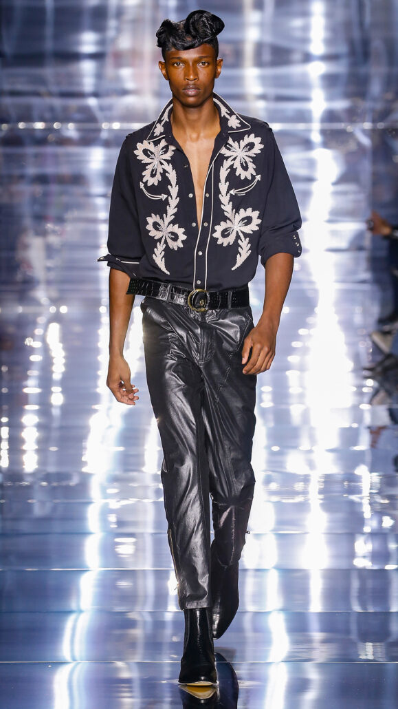 TF SS23 Runway Mens FullLook Look1 1080x1920
