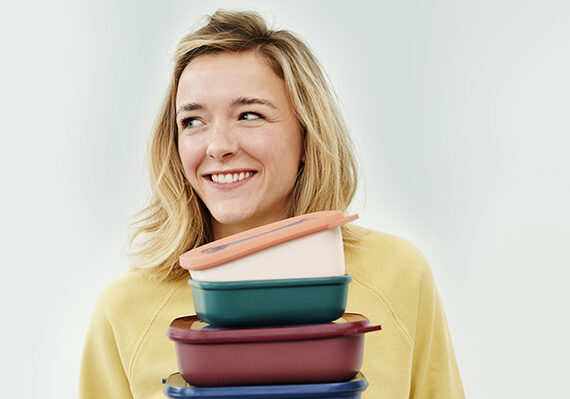 Wer ein Weihnachtsgeschenk sucht das ueberrascht und noch ein klein wenig mehr zu bieten hat wird bei Mepal fuendig. Im Bild Die Cirqula Multischuesseln von Mepal. e1668588960311