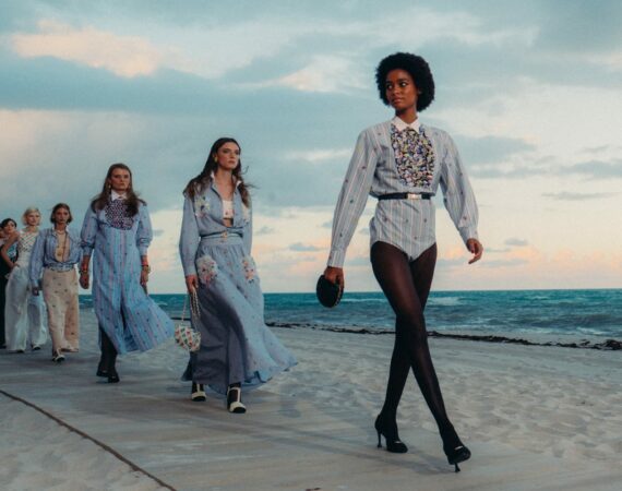 chanel cruise 2022 23 show in miami finale pictures 7 LD