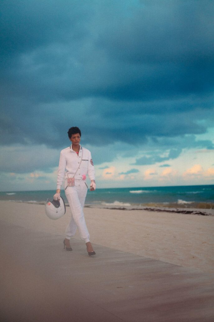 chanel look 006 cruise 2022 23 show in miami1 LD