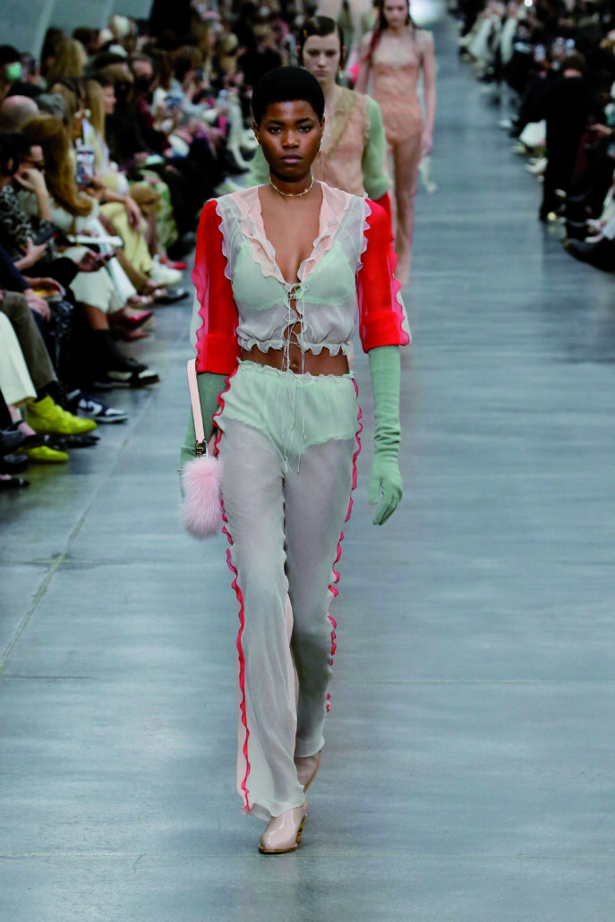 02 FENDI WOMEN FW 22 23