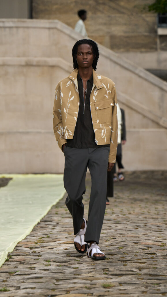 1080x1920 RUNWAY HERMES DEFILE PAPHPE23 @FILIPPOFIOR 36