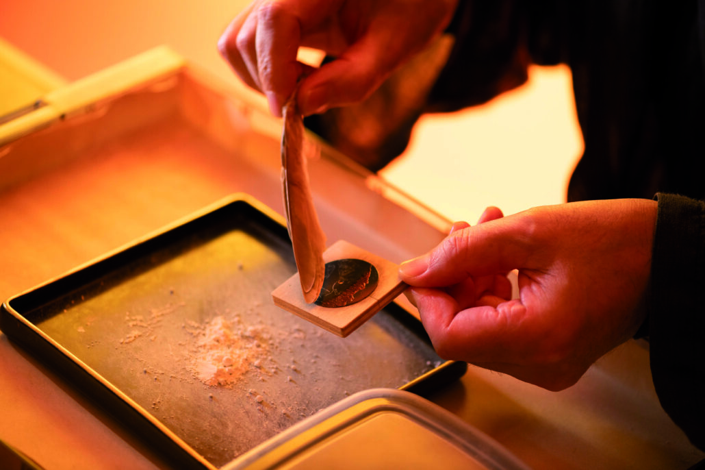 161902 5076 L.U.C XP Urushi Year of the Tiger making of 10