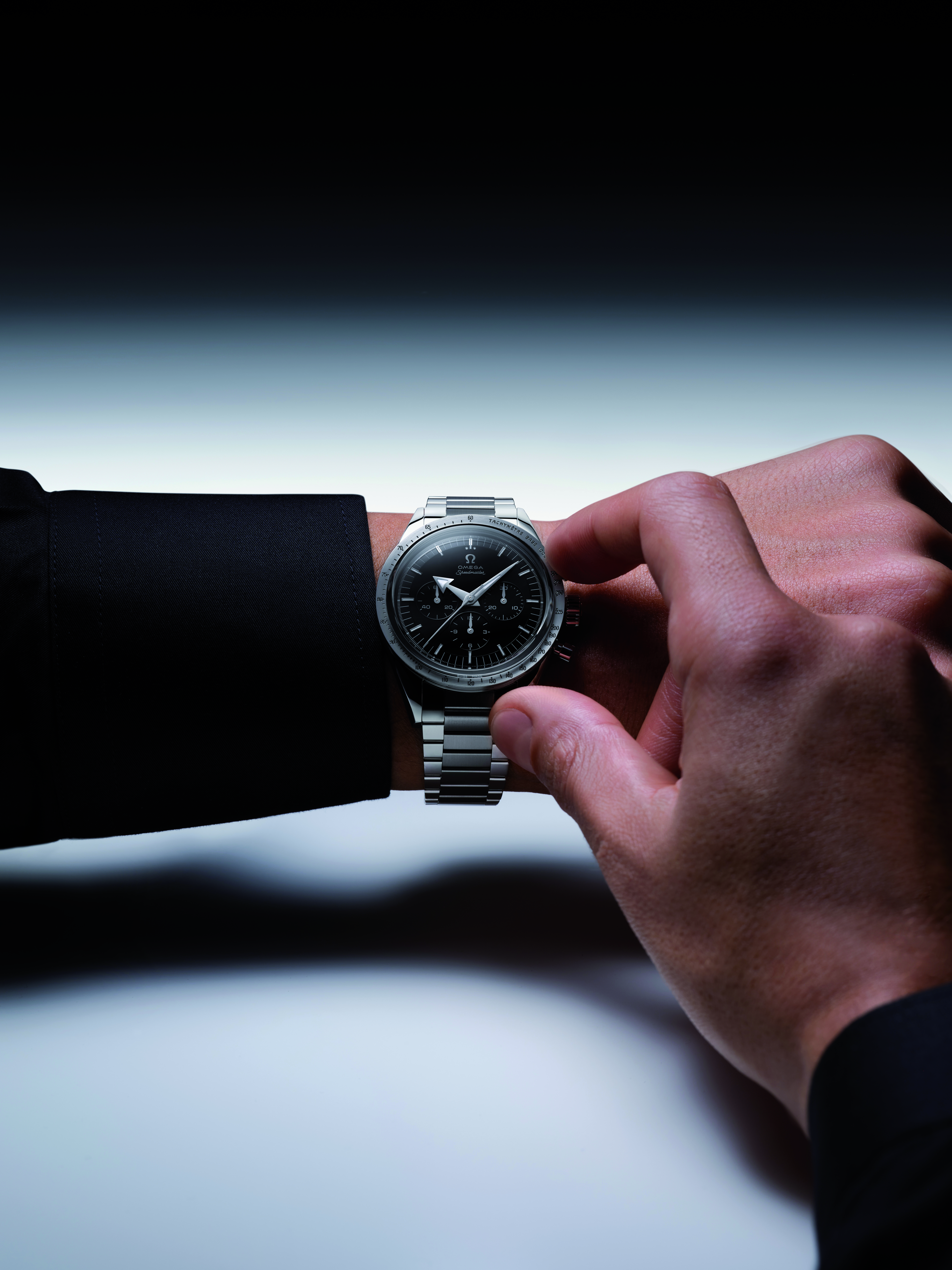 2022 OMEGA Speedmaster Moonwatch 311.50.39.30.01.001 CanoupsG E 84.900 prwrist