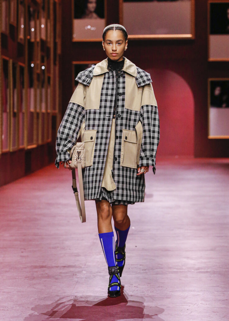 40 Dior Femme FALL WINTER 2022 23 Look 40