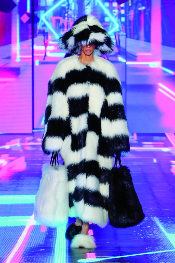 DolceGabbana Womans FashionShow FW22 23 PRIORITY 9 1