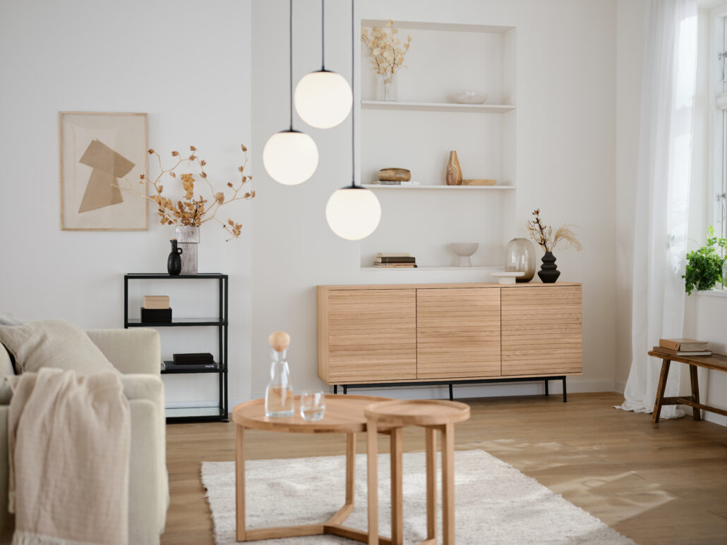 TCHIBO 115736 Design Regal mit Glasfaechern 2 01.23