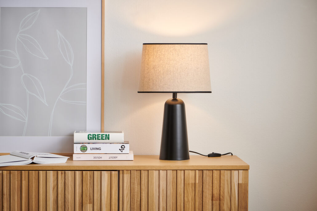 TCHIBO 129260 Tischleuchte mit Textilschirm 1 01.23