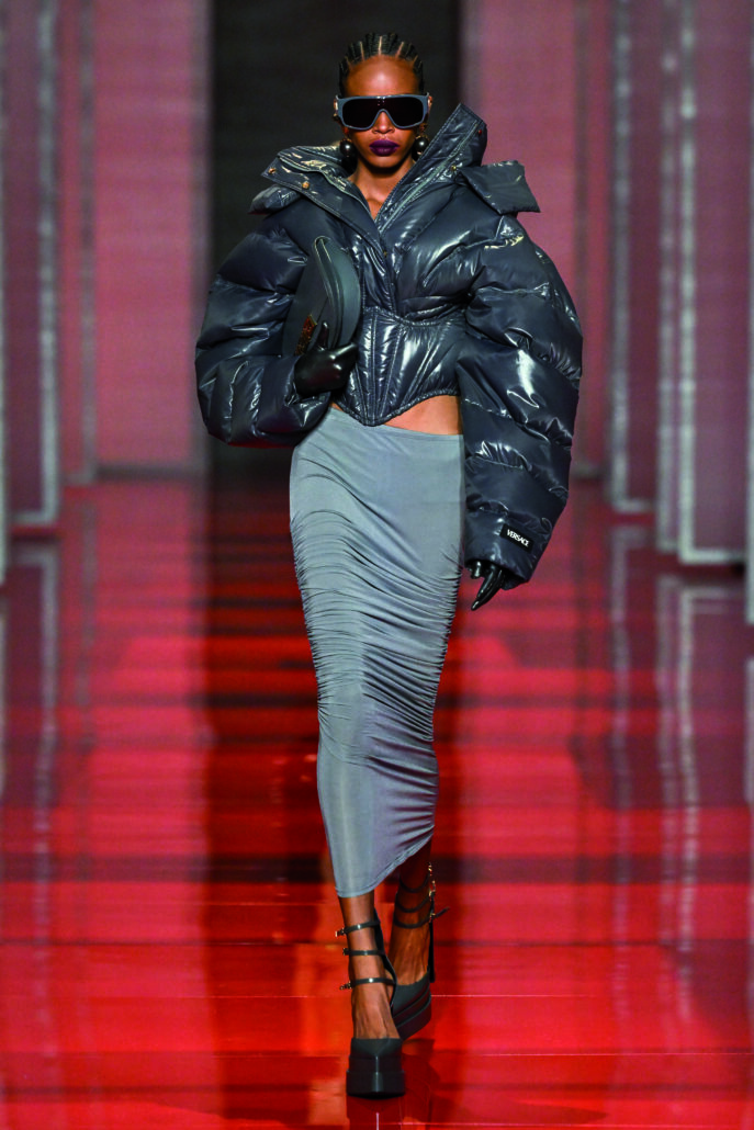 Versace Women FW22 Look 56