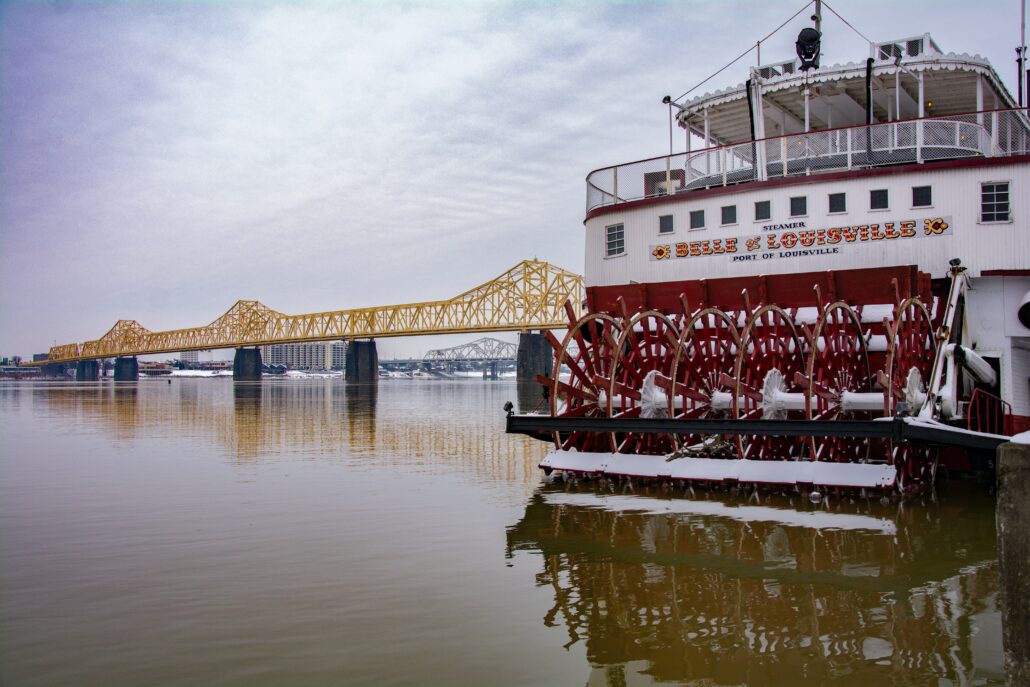 Belle of Louisville c Joshua Michaels
