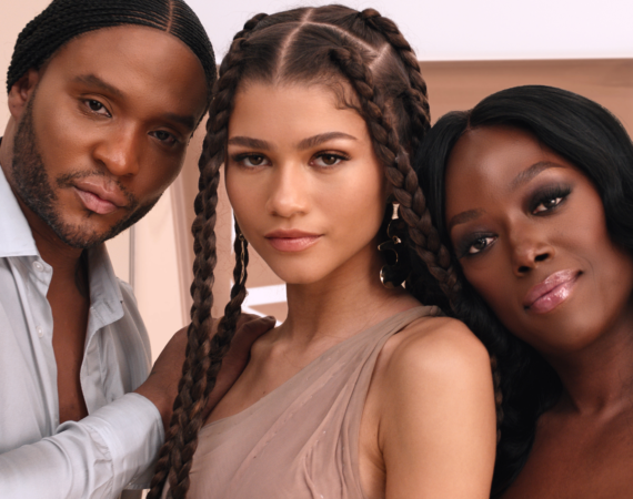 Lan Make Teint Idole Ultra Wear Care Glow Launch Inter Still 02 1 1 S