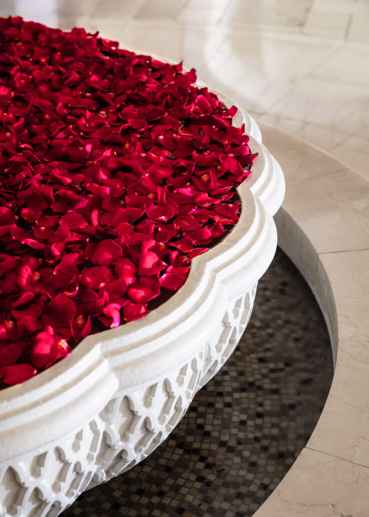 OO RoyalMirage Resort ArabianCourt RoseFountain 2883 MASTER