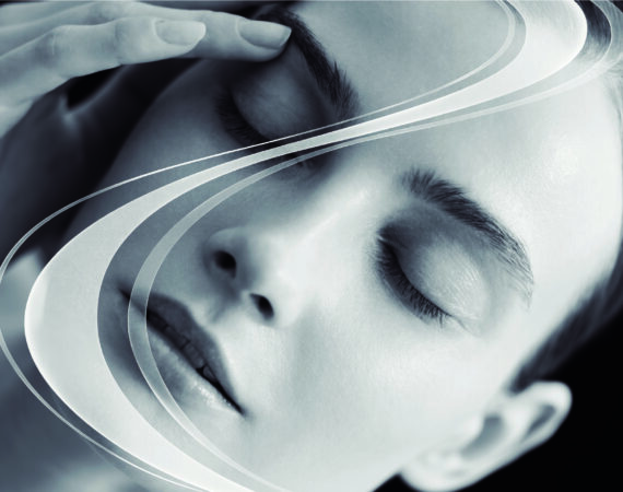 ASBOLUTE SILK CLEANSING MILK MICRO MOUSSE WASH IMAGE 02 e1676891841713