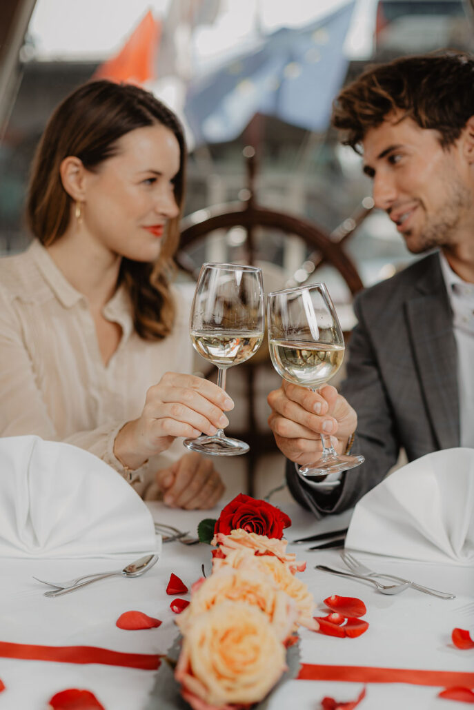 DDSG Images WEB 041 Valentinstag Paar c DDSG Blue Danube Emanuel Kaser