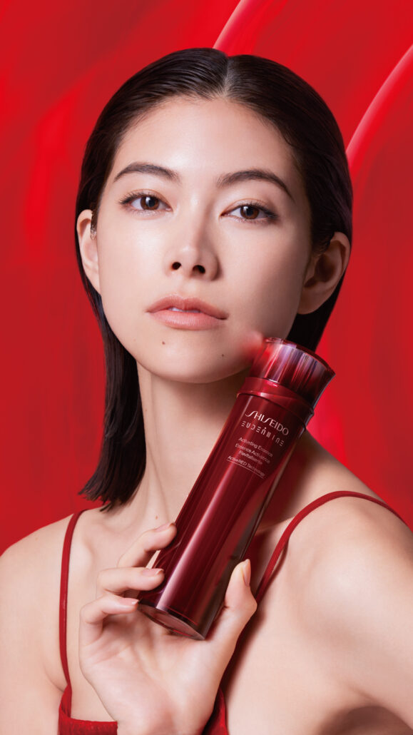 Eudermine Efficacy Activating Essence Model Photo HikariMori 9x16 07 729238196476 RGB 300dpi jpg