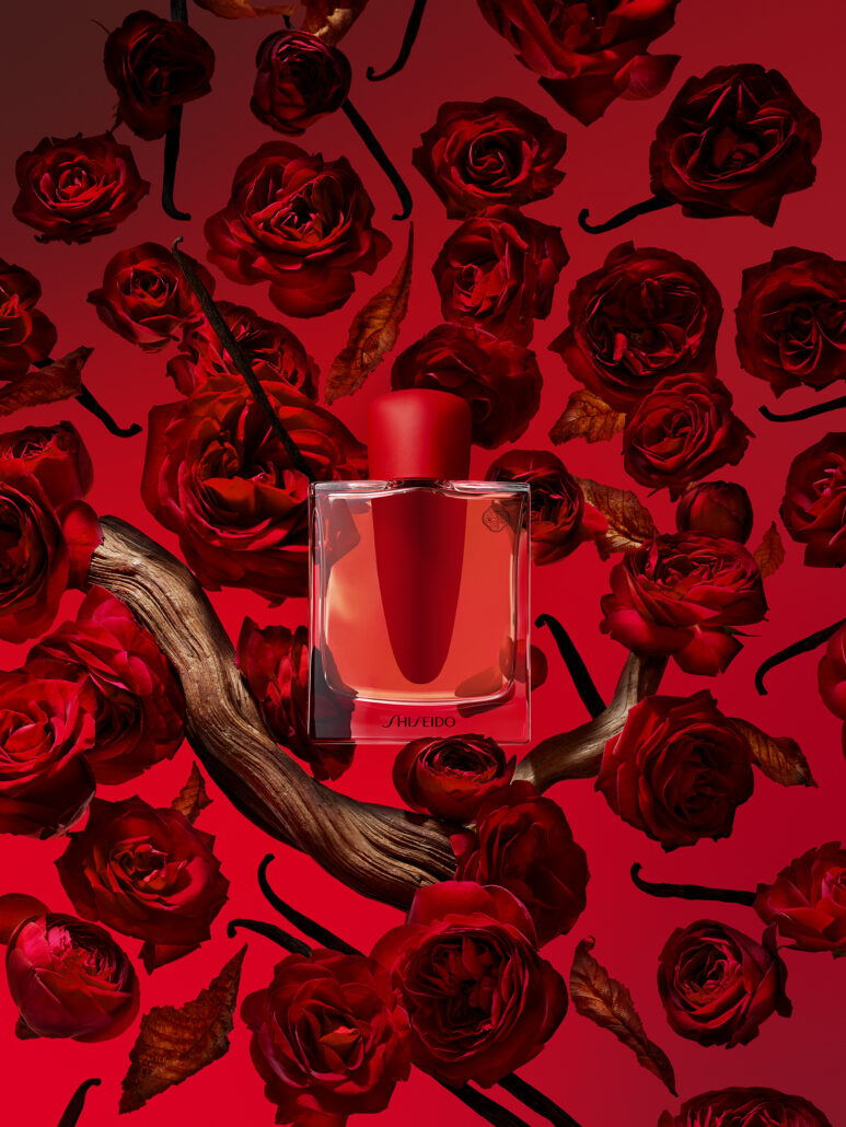 GINZA SS23 EDPI bottle ingredient background RVB jpg