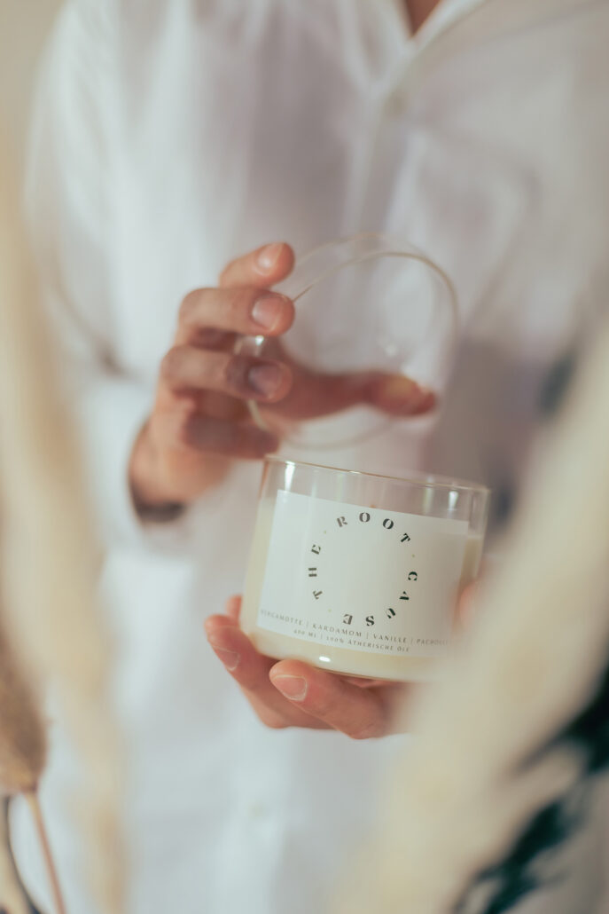 Kosa The Root Cause Wellnesskerze c Kasia Sosulski