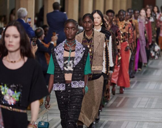 chanel 2022 23 metiers dart show finale picture copyright chanel 12 LD