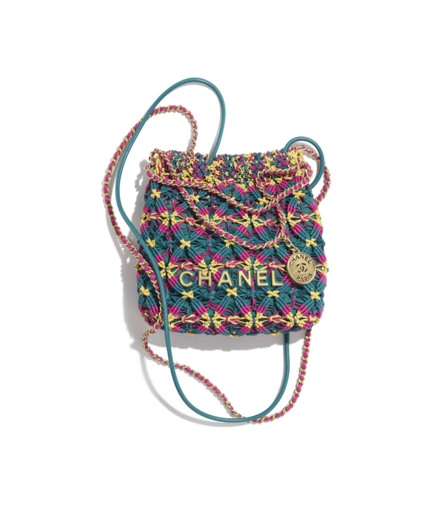 chanel chanel 22 bag in green yellow and pink macrame leather and metal as3980 b13105 np356 LD