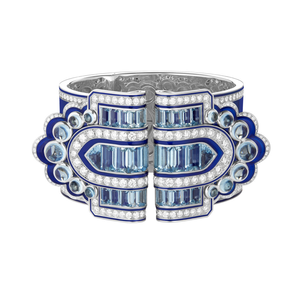 BOUCHERON JPEG JBT00964 Hypnotic Blue bracelet paved with aquamarines and diamonds with blue lacquer in white gold