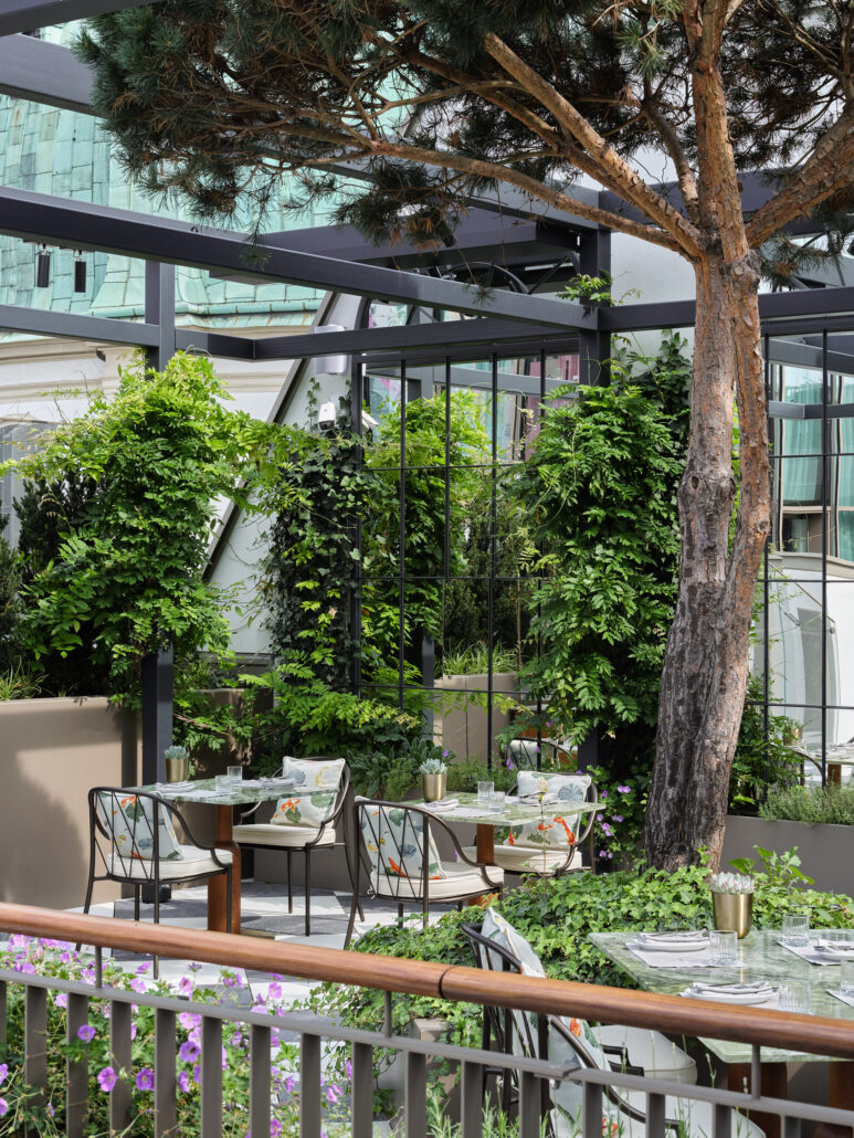 Neue Hoheit Secret Garden 1