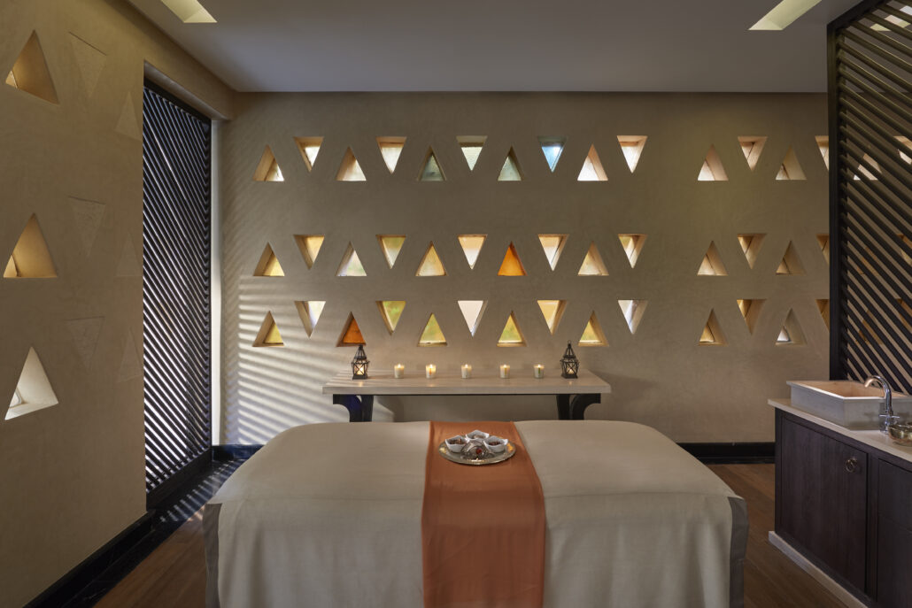 marrakech luxury spa treatment room 01