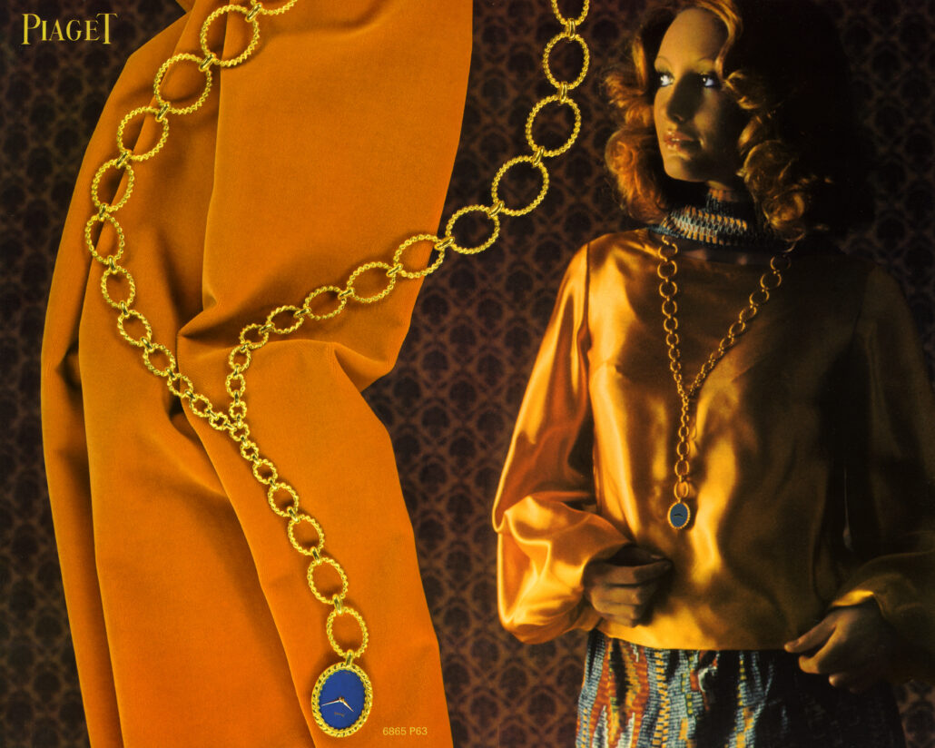 Piaget Montre sautoir 6865 P63 lapis lazuli