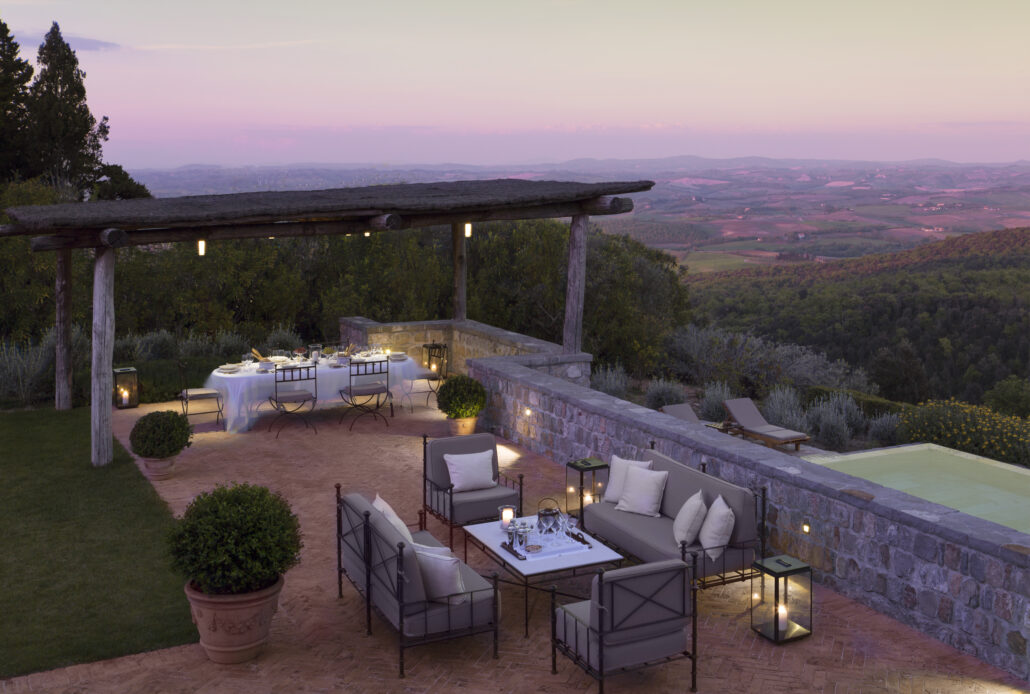 RWCdB In villa Outdoor Dinner