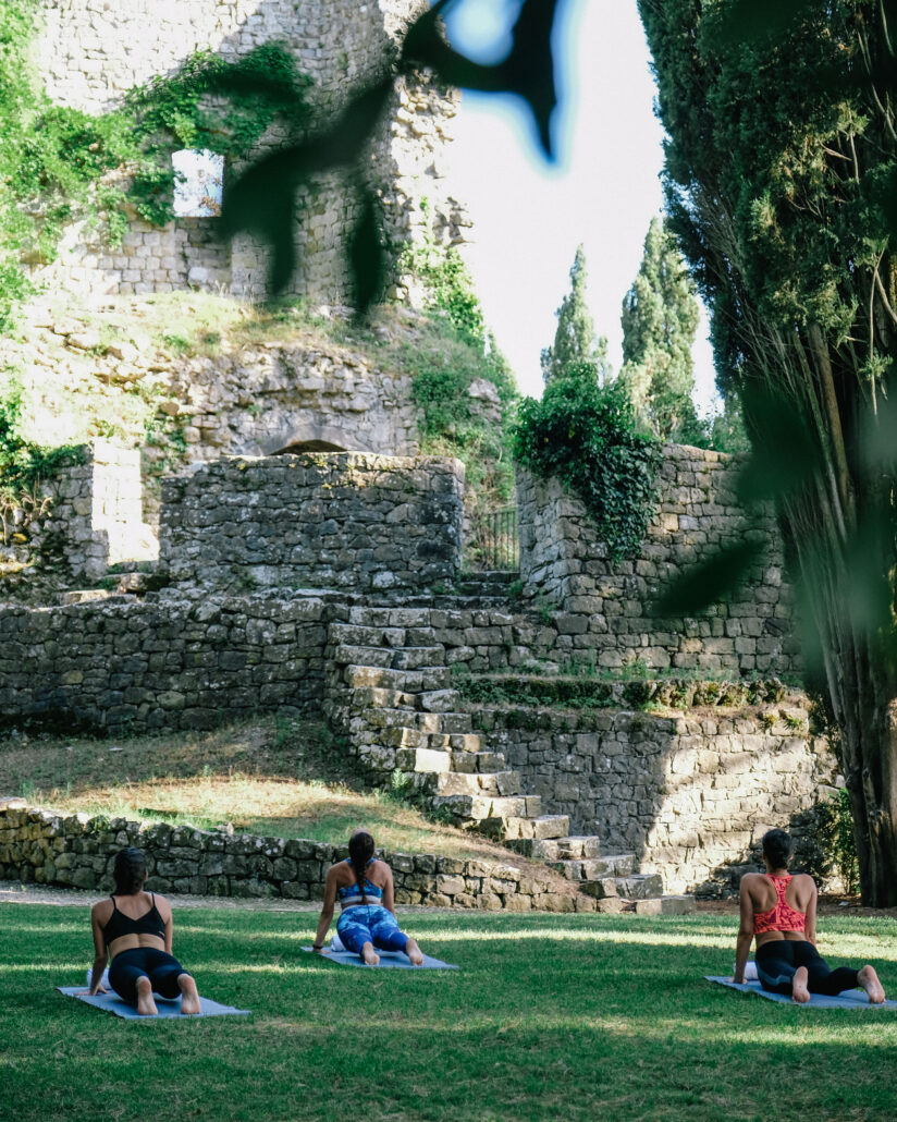 RWCdB Yoga Lesson at Castle Ruins