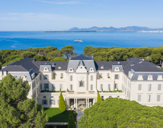 The Grande Dame 6428