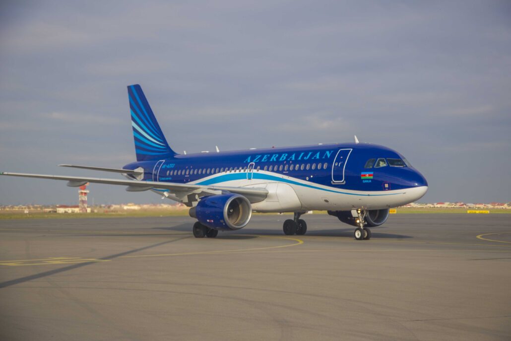 7 Azerbaijan Airlines A319