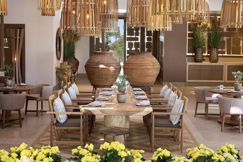 Elia Restaurant Ikos