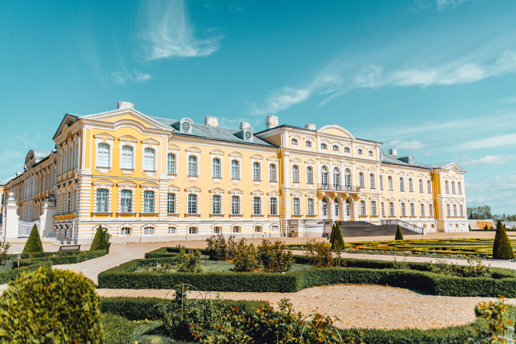 Rundales pils c Shutterstock