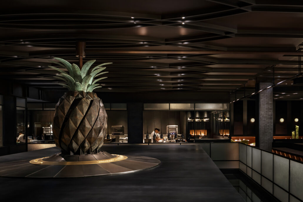 dinnerbyhb bigpineappleclock