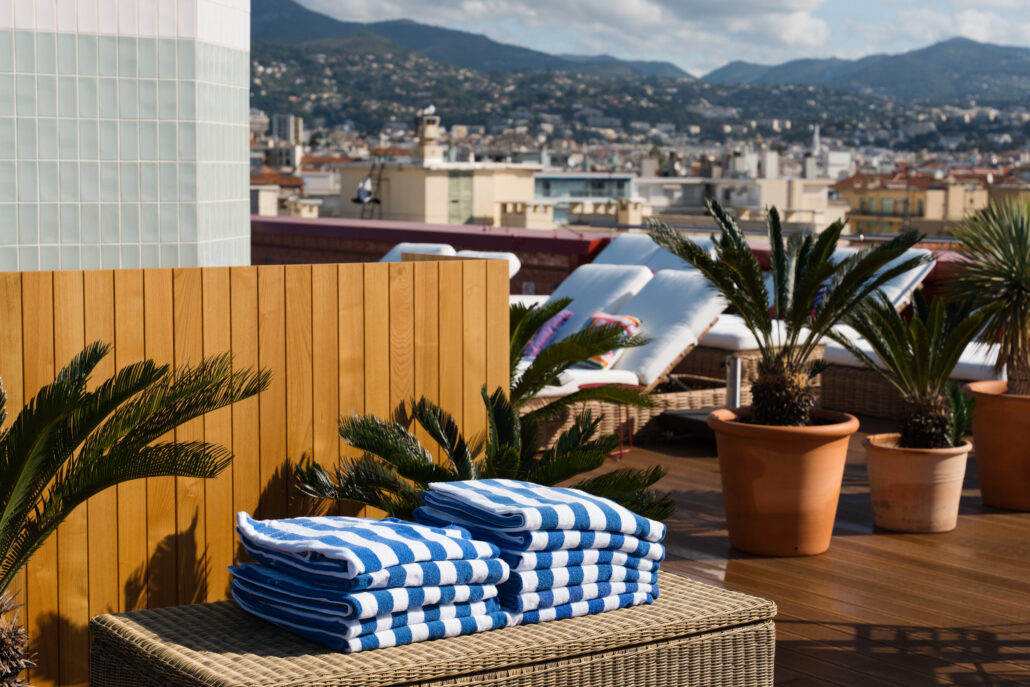 ACHOTELNICE AnikLabreigne 7401141